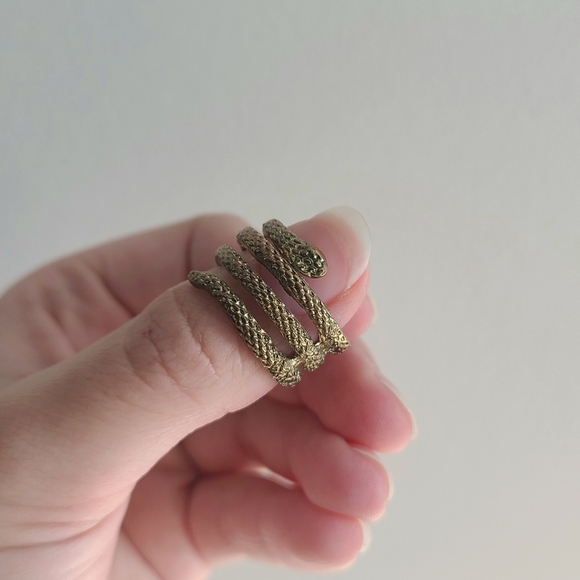 Free w. Purchase- Snake Ring - Picture 4 of 9